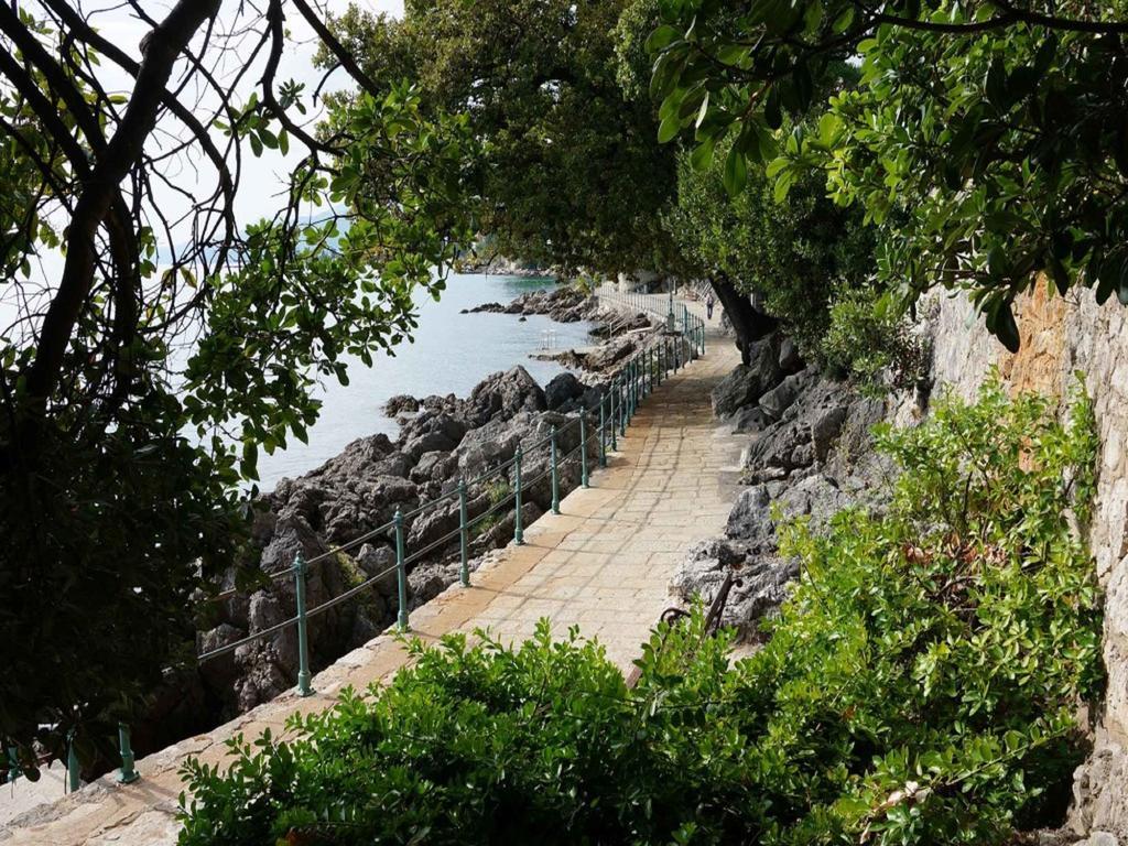 Villetta Diana Opatija Bagian luar foto