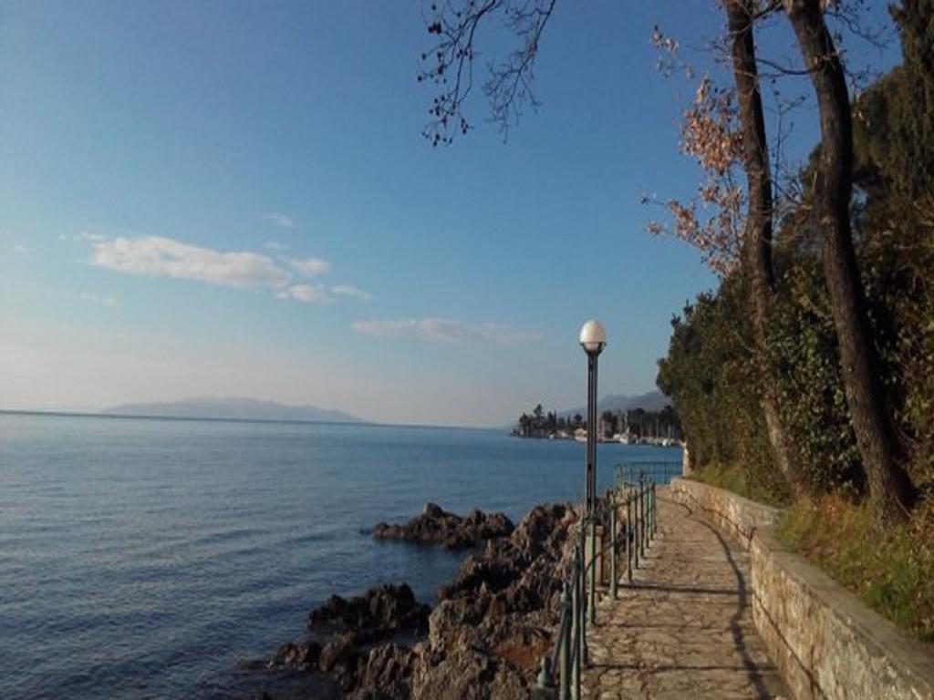 Villetta Diana Opatija Bagian luar foto